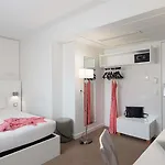 Ibis Styles Centre 3* 멍똥