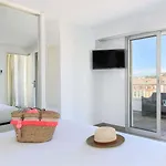 Ibis Styles Centre 호텔 3*