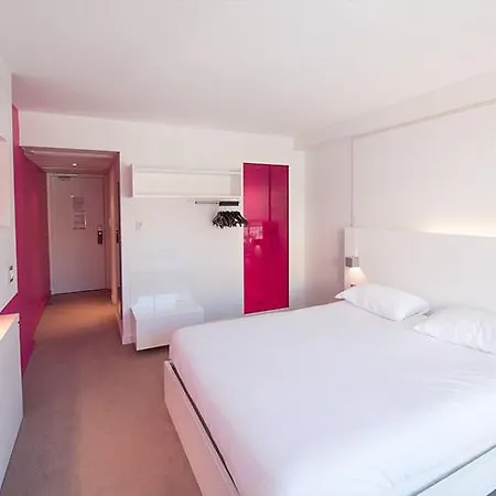 Ibis Styles Centre Отель