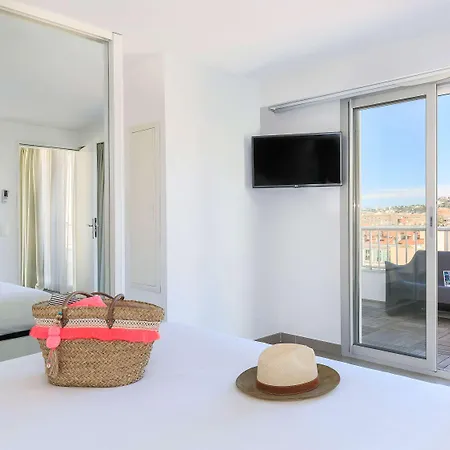 Ibis Styles Centre Мантон