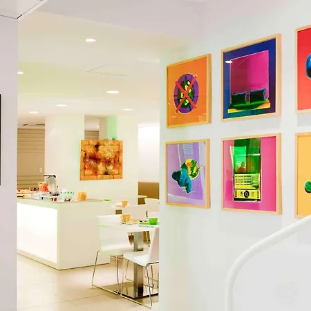 Ibis Styles Centre 3*