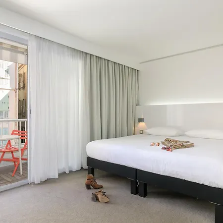 Ibis Styles Centre Готель