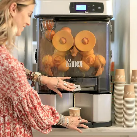 Отель Ibis Styles Centre 3*