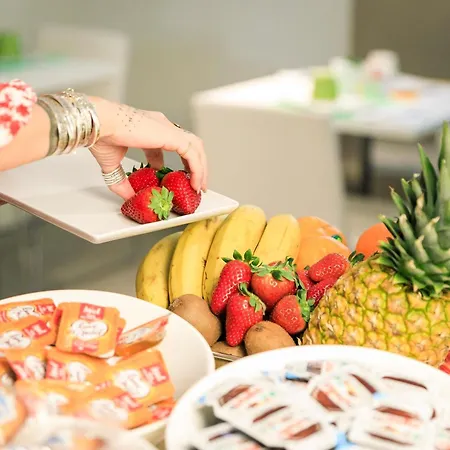 Ibis Styles Centre Отель