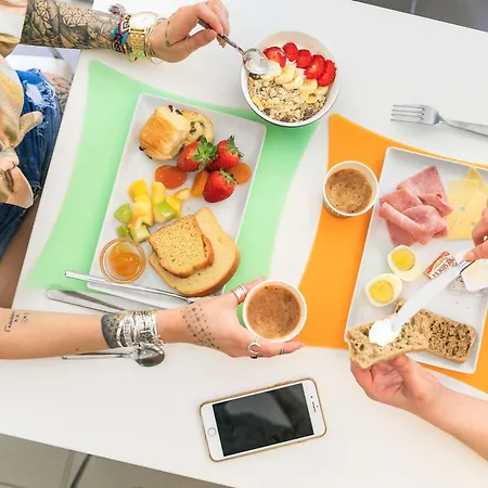 Ibis Styles Centre מלון מנטון