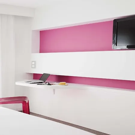 Ibis Styles Centre Ментона