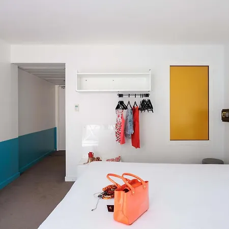 Ibis Styles Centre Отель Ментона