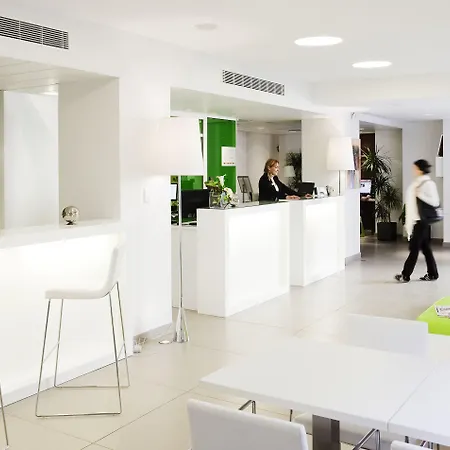 Ibis Styles Centre 멍똥