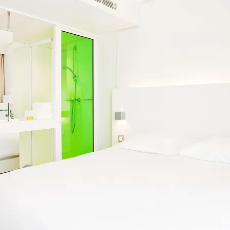 Ibis Styles Centre Hotel Mentona