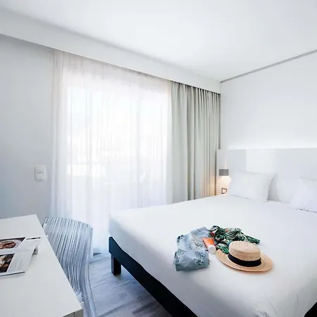Ibis Styles Centre 3*