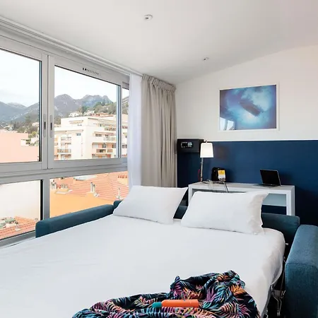 Ibis Styles Centre Hotel 3*