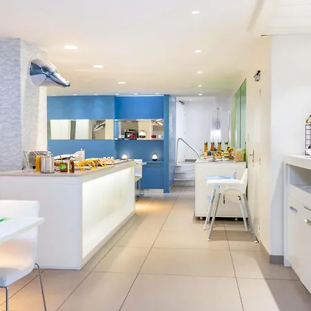 Ibis Styles Centre 3*