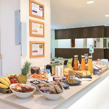 Hotel Ibis Styles Centre 3*