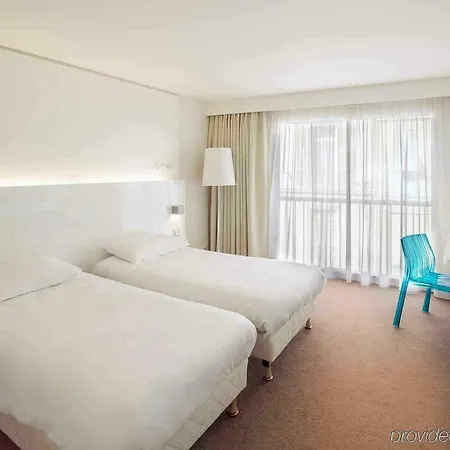 호텔 Ibis Styles Centre 3*