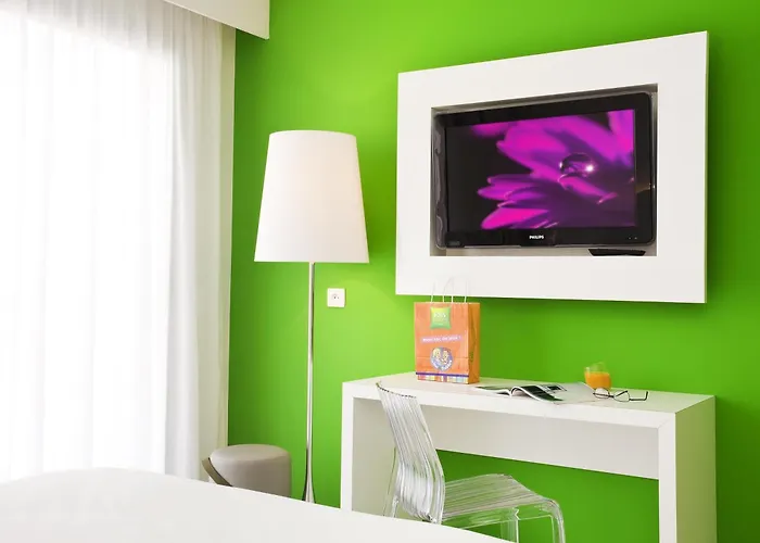 Ibis Styles Centre Hotel 3*
