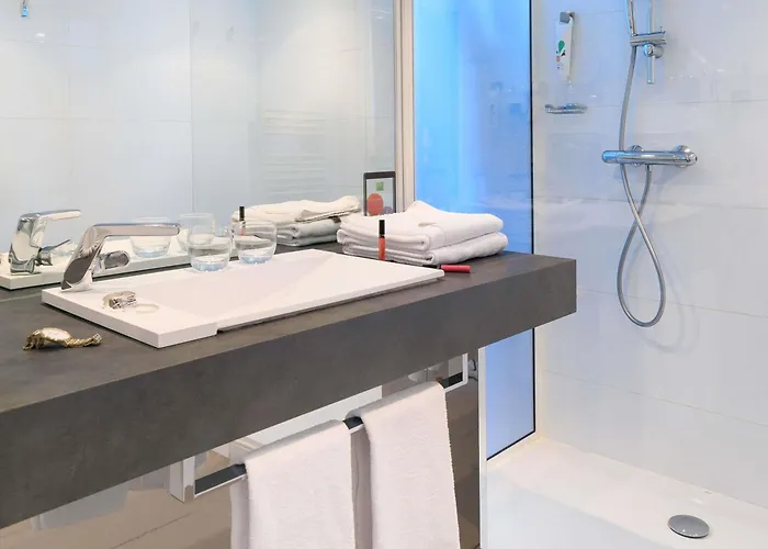 Ibis Styles Centre فندق