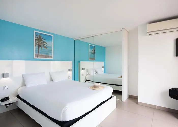 Ibis Styles Centre 3*