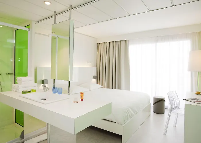 Ibis Styles Centre 3*