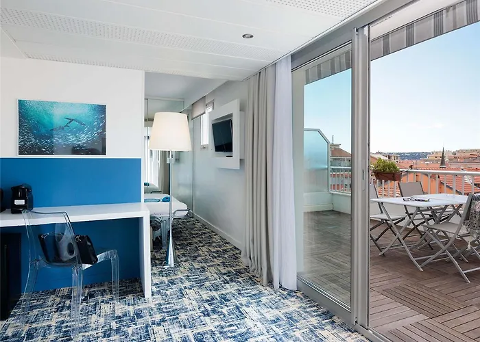 Ibis Styles Centre Hotel 3*