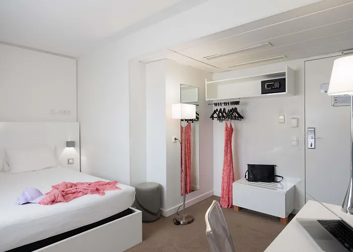 Hotel Ibis Styles Centre Menton