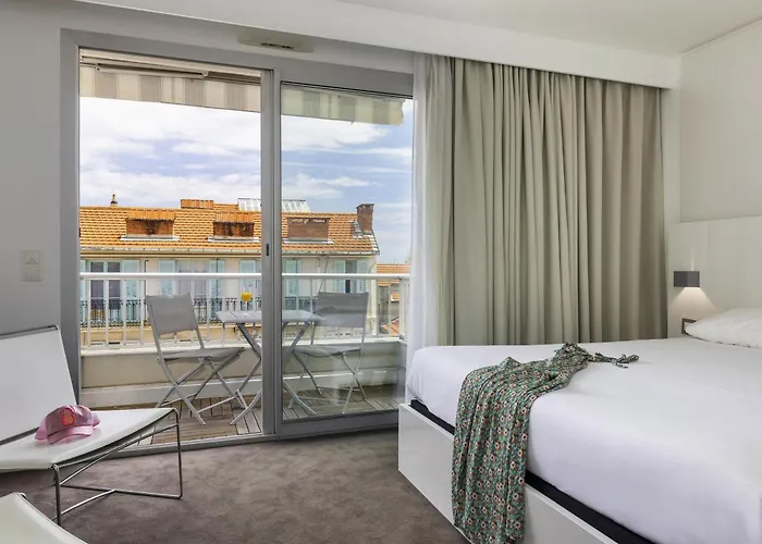 Ibis Styles Centre 3*