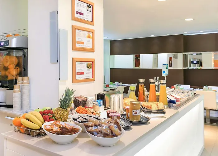 מלון Ibis Styles Centre מנטון