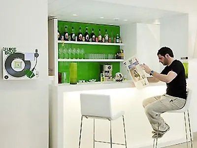 Ibis Styles Centre 3*