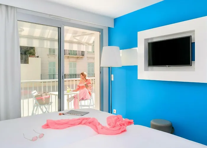 Ibis Styles Centre 3*